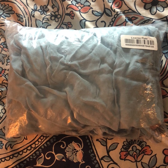 🔥SOLD🔥 NWT RAGA Madi cold-shoulder blue blouse in size M - Picture 4 of 4